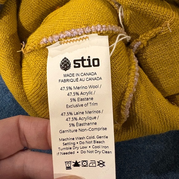 Stio Kids' Bucking Jack Beanie merino wool blend hat new with tag - Picture 5 of 5